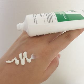 랑벨 내츄럴 프레시 업 선크림 75ml — 5점을 준 리뷰어가 2022년 5월 올린 사용 사진