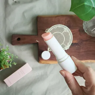 트윙클라 안티링클 샤이닝 멀티밤 — 5점을 준 리뷰어가 2022년 6월 올린 사용 사진