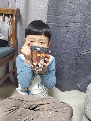 유비쿡 컵떡볶이 매운컵떡볶이2개/ 짜장컵떡볶이 2개  총 4개세트 — 4점을 준 리뷰어가 2021년 2월 올린 사용 사진