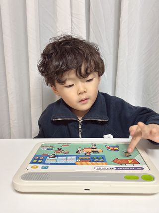 크레타탭 차세대 사고력 유아수학 학습기 페이퍼 태블릿 — 5점을 준 리뷰어가 2024년 1월 올린 사용 사진
