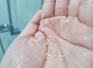 라로지크 X4 스케일링 퍼퓸 샴푸 1,000mℓ — 4.5점을 준 리뷰어가 2021년 12월 올린 사용 사진