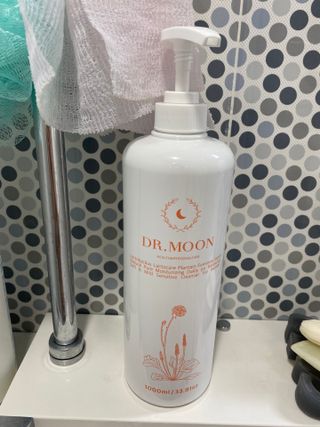 프리[닥터문] 유산균 락토케어 질경초 여성청결제 1000ml (젤타입) — 5점을 준 리뷰어가 2022년 7월 올린 사용 사진