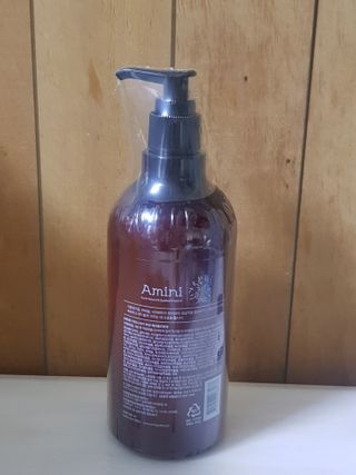 아미니 플라워테라피 바디로션  500ml 시리즈 — 5점을 준 리뷰어가 2021년 4월 올린 사용 사진