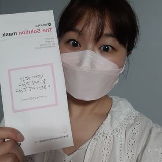 [이지아 마스크] 애니가드 더솔루션마스크 KF80 대형 컬러 4종 — 4점을 준 리뷰어가 2021년 6월 올린 사용 사진