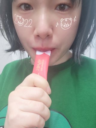 디오르 버닝레드 — 4.5점을 준 리뷰어가 2022년 2월 올린 사용 사진