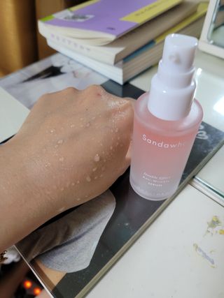 산다화 더블 이펙트 안티 링클 세럼 50ml — 5점을 준 리뷰어가 2022년 10월 올린 사용 사진
