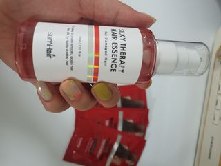 썸헤어 / SUMHAIR 썸헤어 실키 테라피 헤어 에센스 — 5점을 준 리뷰어가 2021년 6월 올린 사용 사진