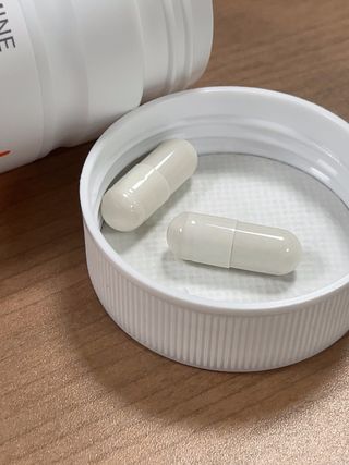 프리마인 성큼다가온 봄, 이너뷰티를 챙겨야 피부도 화사하게, 컨디션도 활기차게. 흡수율을 높인 고효율 비타민. — 3.5점을 준 리뷰어가 2022년 8월 올린 사용 사진