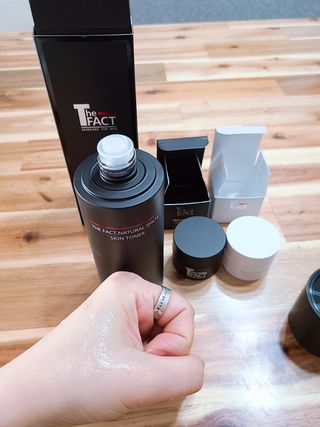 The Fact [5 IN 1] 더 팩트 내추럴 에스에프엔 에이틴 스킨토너 — 5점을 준 리뷰어가 2021년 2월 올린 사용 사진