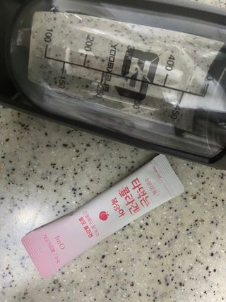 [음료수 대신 가능!]  빠르게 흡수되는 아임오 타먹는 콜라겐 1박스 — 5점을 준 리뷰어가 2023년 3월 올린 사용 사진
