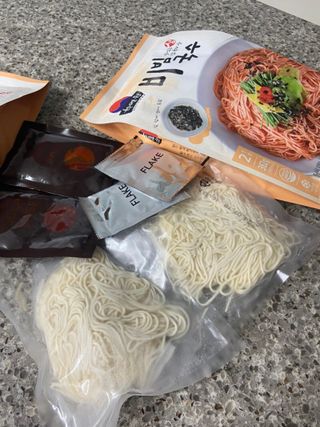 [한면원] 비빔국수 2인분 — 5점을 준 리뷰어가 2022년 8월 올린 사용 사진