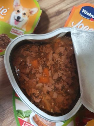 비타크래프트 조에시 하트캔 85g 강아지 습식캔 10캔 — 5점을 준 리뷰어가 2021년 7월 올린 사용 사진