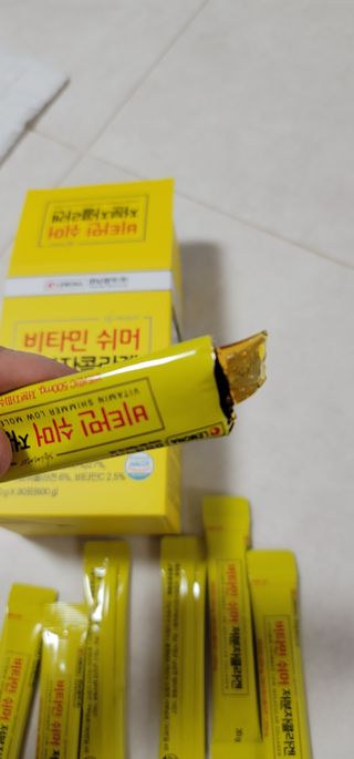 자연에온 경남제약 비타민 쉬머 저분자콜라겐 20g x 30포 — 3.5점을 준 리뷰어가 2021년 12월 올린 사용 사진