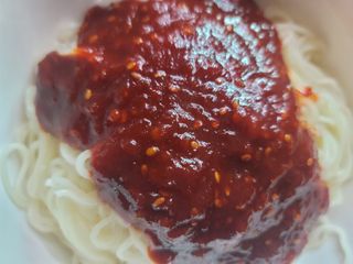 [한면원] 비빔국수 2인분 — 5점을 준 리뷰어가 2022년 7월 올린 사용 사진