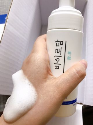 [바이로담] 저자극 약산성버블 폼 폼클렌징 150ml — 4.5점을 준 리뷰어가 2021년 4월 올린 사용 사진