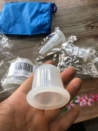 메디미케이알 커핑테라피 실리콘부항마사지 리프팅 페이스+바디 안티 셀룰 라이트 6pcs — 5점을 준 리뷰어가 2021년 2월 올린 사용 사진