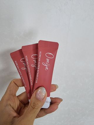 달람하리 DALAMHARI [미.친.탄.산.] 과즙 듬뿍 청량한 탄산 습관 15kcal 슈퍼콤부차 (오미자 / 유자 / 매실 택1) — 5점을 준 리뷰어가 2022년 8월 올린 사용 사진