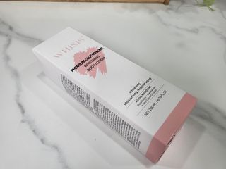 위시스 프리미엄 글루타치온  화이트닝 바디로션 — 5점을 준 리뷰어가 2023년 1월 올린 사용 사진