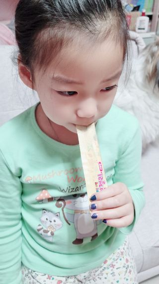 다나음 180도 칼슘젤리+아연면역젤리 — 5점을 준 리뷰어가 2022년 1월 올린 사용 사진