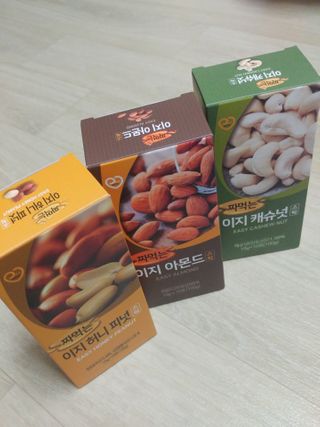 짜먹는 이지견과 짜먹는 이지아몬드, 짜먹는 이지허니피넛, 짜먹는 이지캐슈넛 각 10g X  10포 — 5점을 준 리뷰어가 2021년 2월 올린 사용 사진