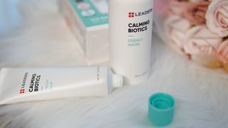 리더스코스메틱 리더스 카밍 바이오틱스 #1등 진정 기획세트 [에센스 워터150ml + 크림 마스크80ml] — 5점을 준 리뷰어가 2022년 9월 올린 사용 사진