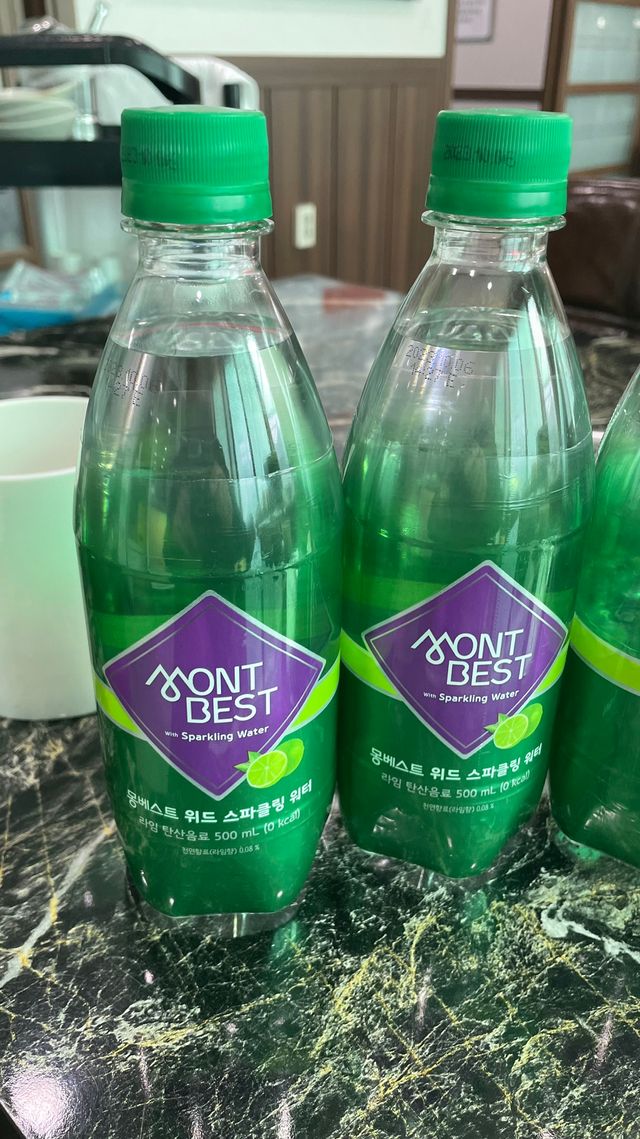 Montbest with Sparkling water Lime20병 리뷰 사진