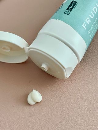 [후르디아] 올리브영 저자극 비건바디로션 — 5점을 준 리뷰어가 2023년 3월 올린 사용 사진