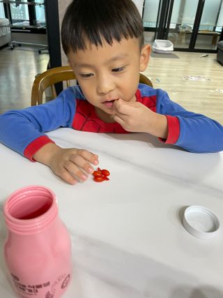 앙팡 츄어블 식물성 오메가3 1000mg x 80캡슐 — 3.5점을 준 리뷰어가 2022년 10월 올린 사용 사진
