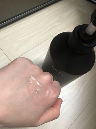 르핸스 퍼포밍 5 샴푸 비반트 포렛/베티버 포그 — 5점을 준 리뷰어가 2023년 2월 올린 사용 사진