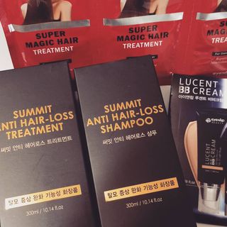 썸헤어 / SUMHAIR 썸헤어  써밋 안티 헤어로스 샴푸+트리트먼트 — 4점을 준 리뷰어가 2021년 6월 올린 사용 사진