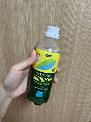 더그레잇티 콤부차 [매일유업] 더그레잇티 44kcal 콤부차 300ml *12개입 (오리지널 6개+베리리치 6개) — 5점을 준 리뷰어가 2023년 8월 올린 사용 사진
