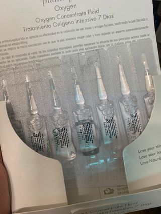 유니베르소 산소앰플 7일 집중케어 앰플 — 5점을 준 리뷰어가 2021년 6월 올린 사용 사진