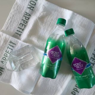 몽베스트 Montbest with Sparkling water Plain 20병 — 4.5점을 준 리뷰어가 2021년 11월 올린 사용 사진