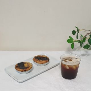 디앙뜨 포르투갈 에그타르트 오리지널 맛+패션후르츠+초콜릿타르트 맛 중 택1 — 5점을 준 리뷰어가 2021년 8월 올린 사용 사진