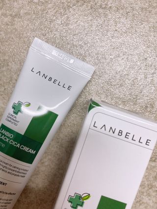 랑벨 랑바이오 블랙 시카 크림 50ml(블랙비 프로폴리스, 시카 4종, 판테놀 10 함유) — 5점을 준 리뷰어가 2022년 7월 올린 사용 사진