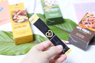 짜먹는 이지견과 짜먹는 이지아몬드, 짜먹는 이지허니피넛, 짜먹는 이지캐슈넛 각 10g X  10포 — 5점을 준 리뷰어가 2021년 2월 올린 사용 사진