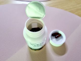 프리마인 홍삼의 강력한 에너지, 이제는 흡수율을 높인 최첨단 캡슐로 간편하게 초고속 충전하세요. — 4점을 준 리뷰어가 2022년 10월 올린 사용 사진