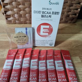 [인디닥터] 타이탄 BCAA 프로틴 젤리스틱 — 5점을 준 리뷰어가 2022년 6월 올린 사용 사진