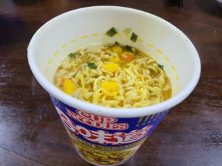 NISSIN 닛신 컵누들  4종 - 씨푸드오리지날, 씨푸드 스파이시, 씨푸드 커리, 씨푸드 XO소스 — 5점을 준 리뷰어가 2021년 12월 올린 사용 사진