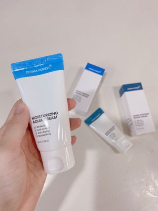 더마포레스트 마데카소사이드 리페어 크림,  모이스처라이징 아쿠아크림 — 5점을 준 리뷰어가 2021년 8월 올린 사용 사진