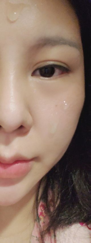 김정문알로에 큐어 큐어 알로에 리프레쉬 젤리 세럼, 큐어 알로에 하이드로 젤리 크림 — 5점을 준 리뷰어가 2021년 3월 올린 사용 사진