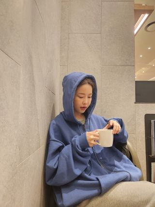 MAPLESYRUPFACTORY 메이플 올데이 후디 5.COL — 5점을 준 리뷰어가 2023년 2월 올린 사용 사진