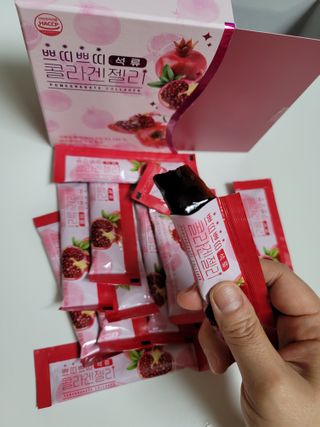 헬스업_쁘띠쁘띠석류콜라겐젤리_20g x 14포 — 5점을 준 리뷰어가 2021년 1월 올린 사용 사진