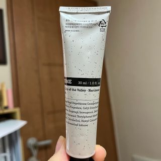멈칫(MUMCHIT) 넥퍼퓸 NECKPERFUME 2가지 향 — 5점을 준 리뷰어가 2021년 11월 올린 사용 사진