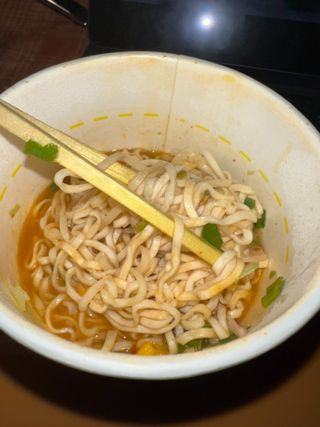 NISSIN 닛신 컵누들  4종 - 씨푸드오리지날, 씨푸드 스파이시, 씨푸드 커리, 씨푸드 XO소스 — 4.5점을 준 리뷰어가 2022년 2월 올린 사용 사진