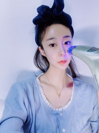 dearage 릴스 [Trysonic(트라이소닉)]탄력 디바이스 / 촉촉착착 핑크케어 에이유79 — 5점을 준 리뷰어가 2024년 11월 올린 사용 사진