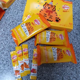 광동생활건강 [광동] 비타 500 데일리 스틱 VB, VC를 함유한 멀티비타민 30포+30포 — 5점을 준 리뷰어가 2022년 7월 올린 사용 사진