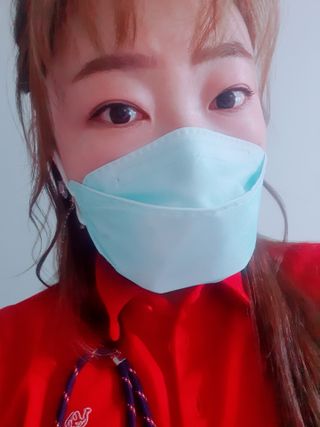 [이지아 마스크] 애니가드 더솔루션마스크 KF80 대형 컬러 4종 — 5점을 준 리뷰어가 2021년 6월 올린 사용 사진