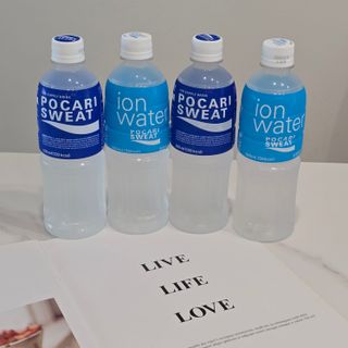 [동아오츠카] 포카리스웨트  500ml PET + 이온워터 500ml PET — 5점을 준 리뷰어가 2025년 7월 올린 사용 사진