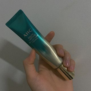 [NEW 탄력유턴 아이크림] AHC 유스 래스팅 리얼 아이크림 포 페이스 — 5점을 준 리뷰어가 2021년 2월 올린 사용 사진